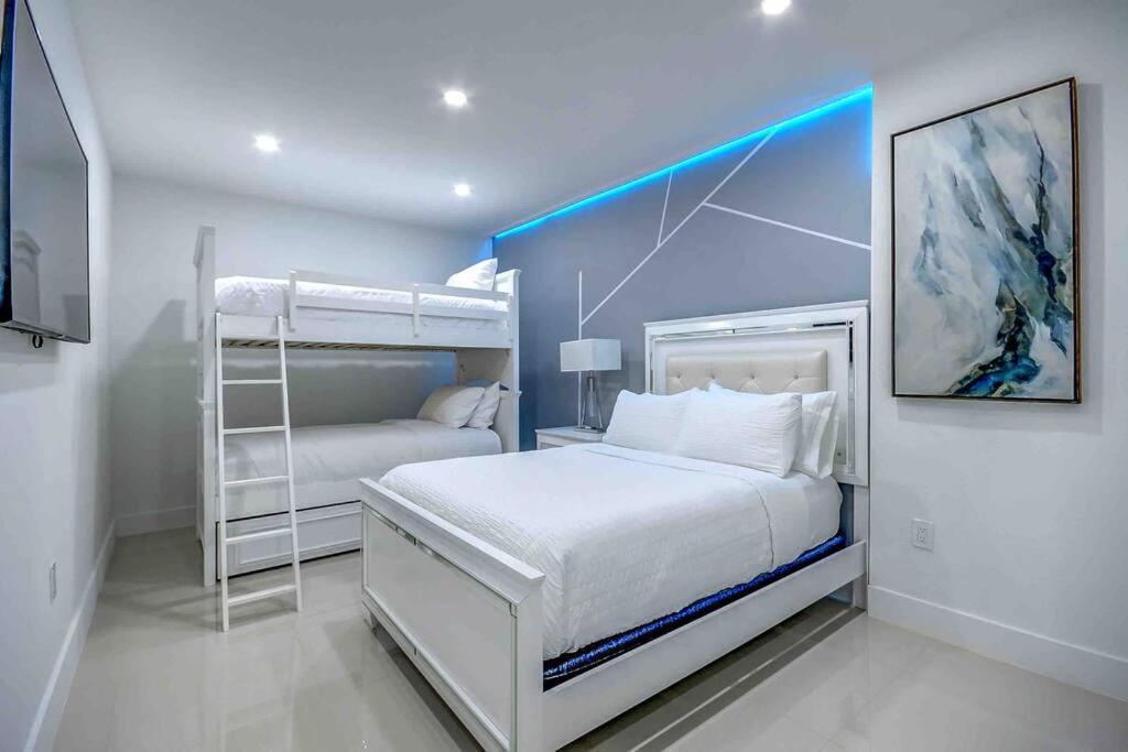 Beautiful house + heated pool/17 guest,básquetball Cutler Bay Exterior foto