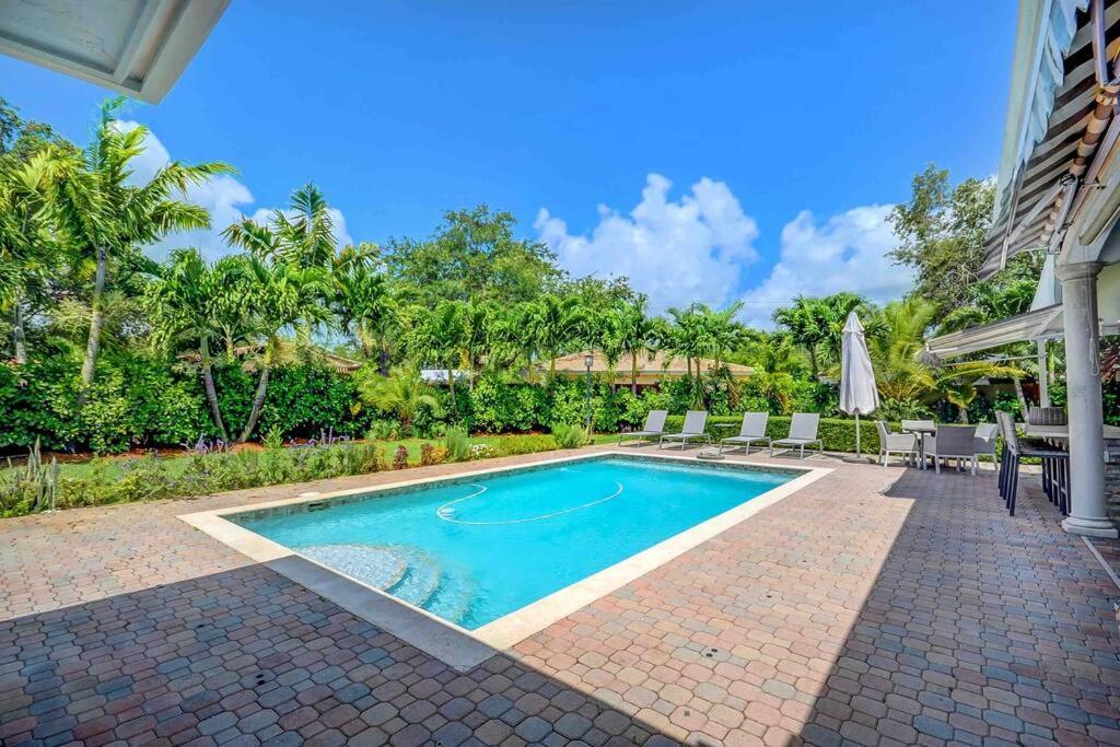 Beautiful house + heated pool/17 guest,básquetball Cutler Bay Exterior foto